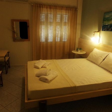 Leia Guest House Ermoupoli Esterno foto