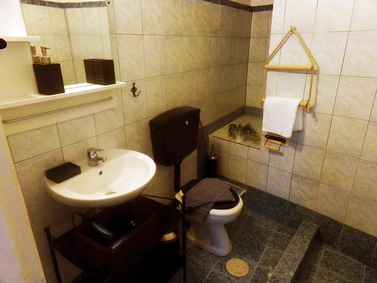 Leia Guest House Ermoupoli Esterno foto