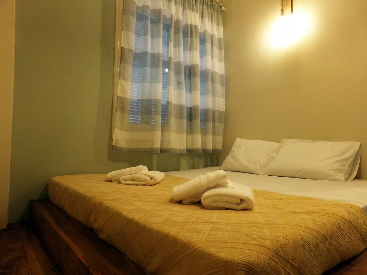 Leia Guest House Ermoupoli Esterno foto
