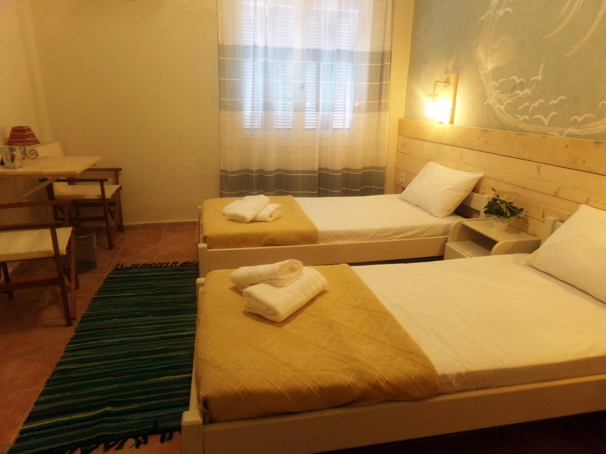 Leia Guest House Ermoupoli Esterno foto